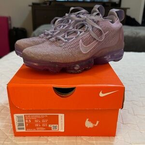 Nike Women Lilac Vapormax Sneakers